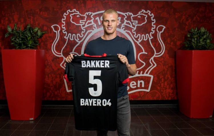 NBA杯半场：布伦森26分，猛龙次节早早祭出“砍人”战术半场52-69落后尼克斯（季中锦标赛半场：布伦森轰下26分，猛龙次节上“砍人”仍以52-69落后尼克斯）