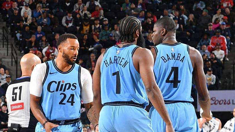 格纳布里传射建功助拜仁3比1胜葡萄牙体育（格纳布里传射发威，拜仁3-1击败葡萄牙体育）