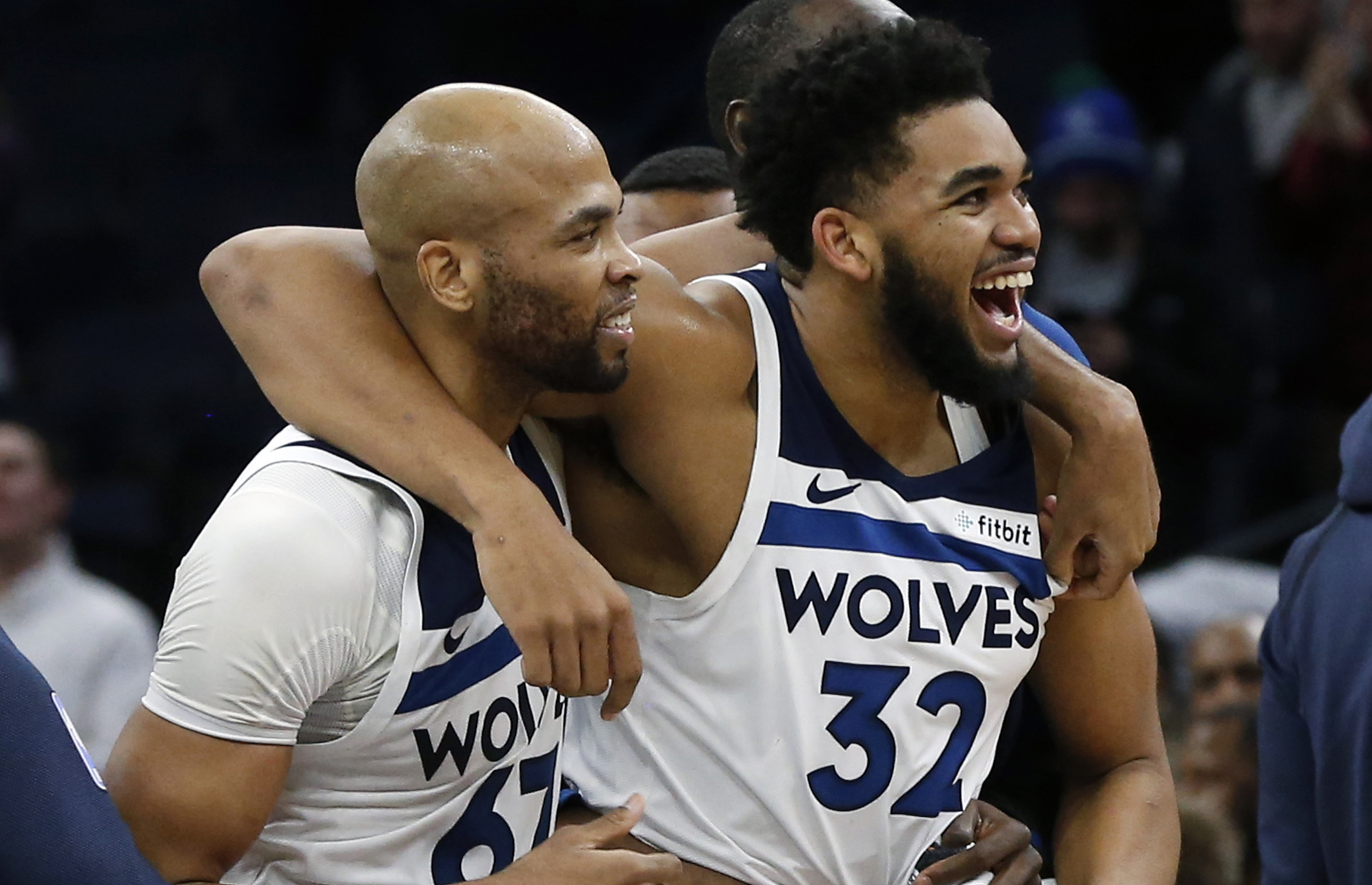 霍芬海姆3-2逆转沃尔夫斯堡，布格尔梅开二度，普罗梅尔传射（霍芬海姆3-2翻盘狼堡：布格尔梅开二度，普罗梅尔传射建功）