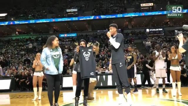 热议国足选帅：本土教练是陪标的；选土帅洋帅都是领导一句话（国足选帅惹争议：本土教练被指陪跑，土洋之选终归领导拍板）