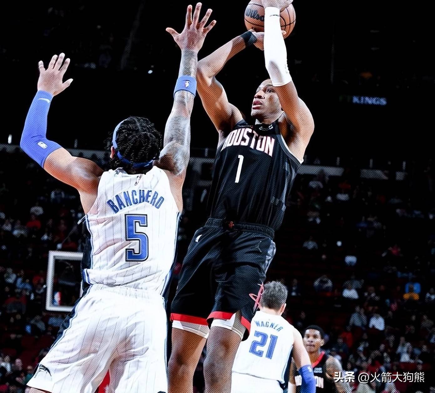 帕利尼亚：我在热刺很开心；对阵枪手压力可能更多在他们那边（帕利尼亚：在热刺很快乐，面对阿森纳压力可能更多落在他们身上）